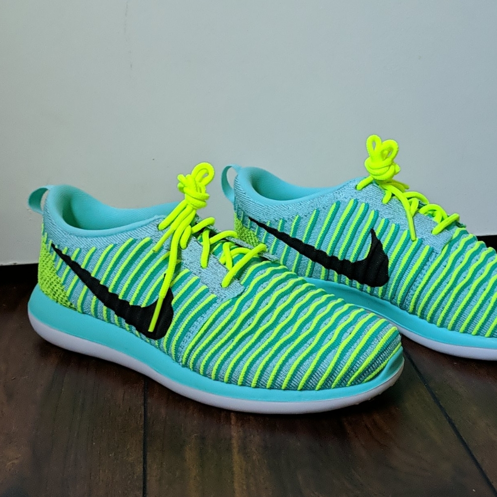 NEW Nike Free Run RN Women's or Youth Sneakers